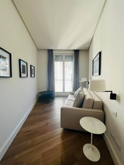 Piazza Affari Apartment - City Center Milan Bagian luar foto